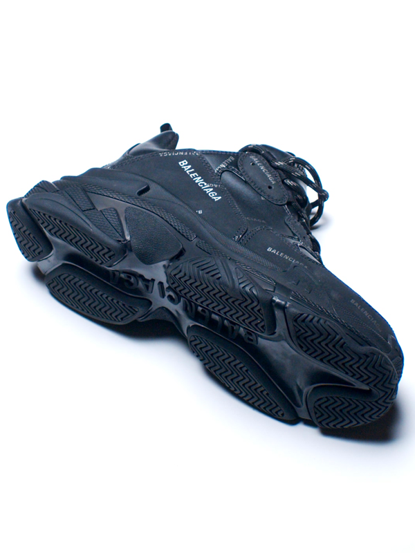 Balenciaga Triple S Clear Sole Sneaker - Black